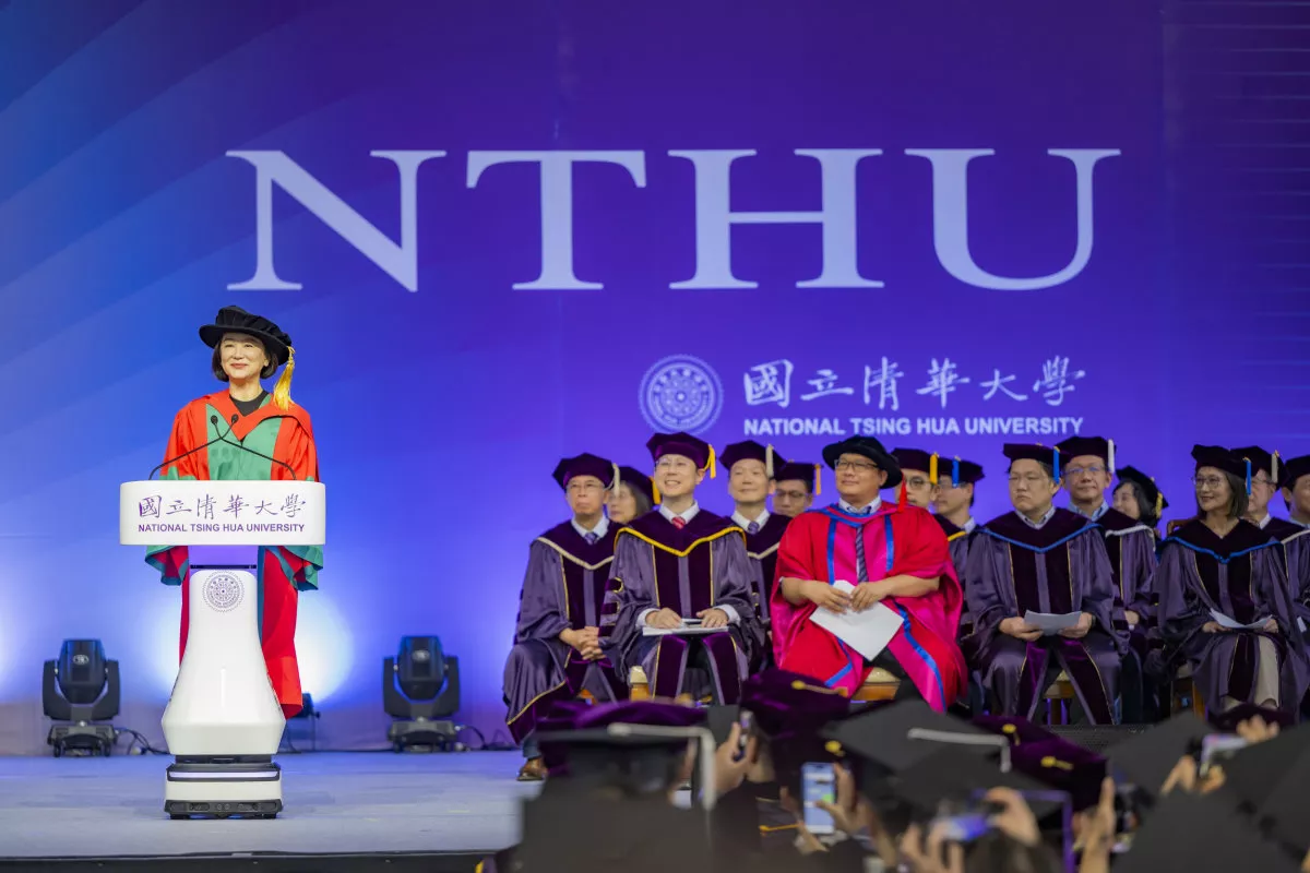 知名影星林青霞清大畢典致詞 鼓勵學子發覺自我