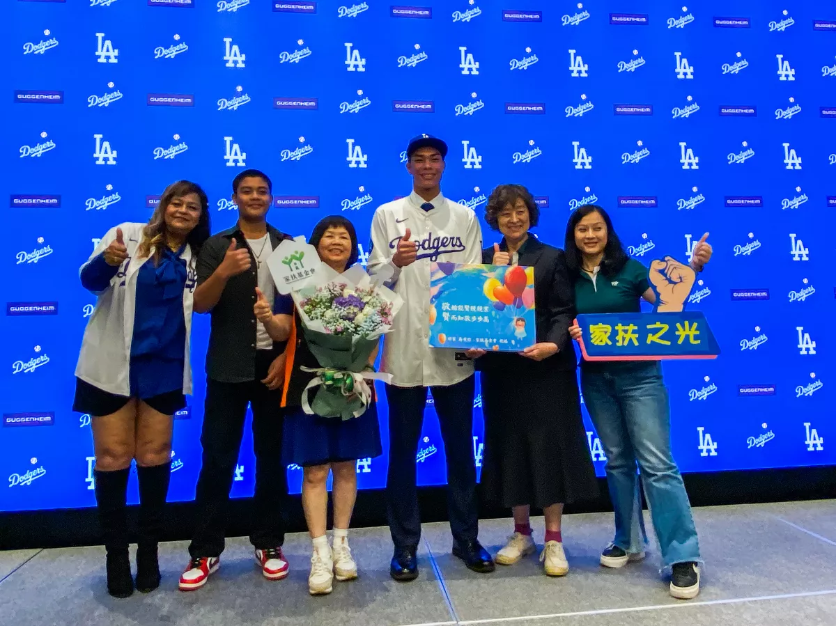 柯敬賢感念家扶支援  捐贈善款勉勵弱勢兒少