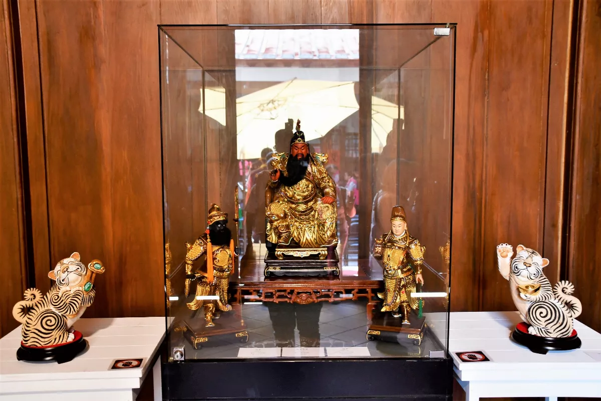展現粧佛技藝工法  神韻巧藝創作展工藝展覽館登場