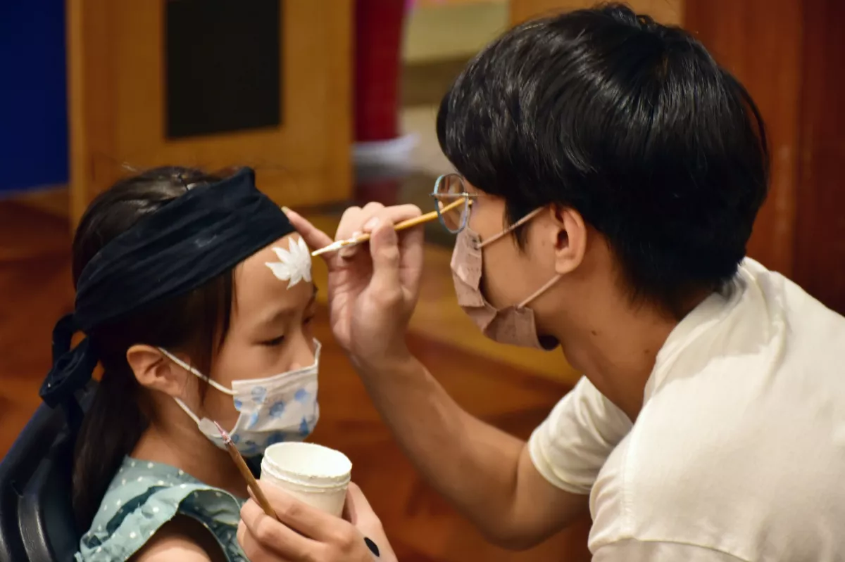 想當無形文資傳承者？　做紙紮、踩家將陣法