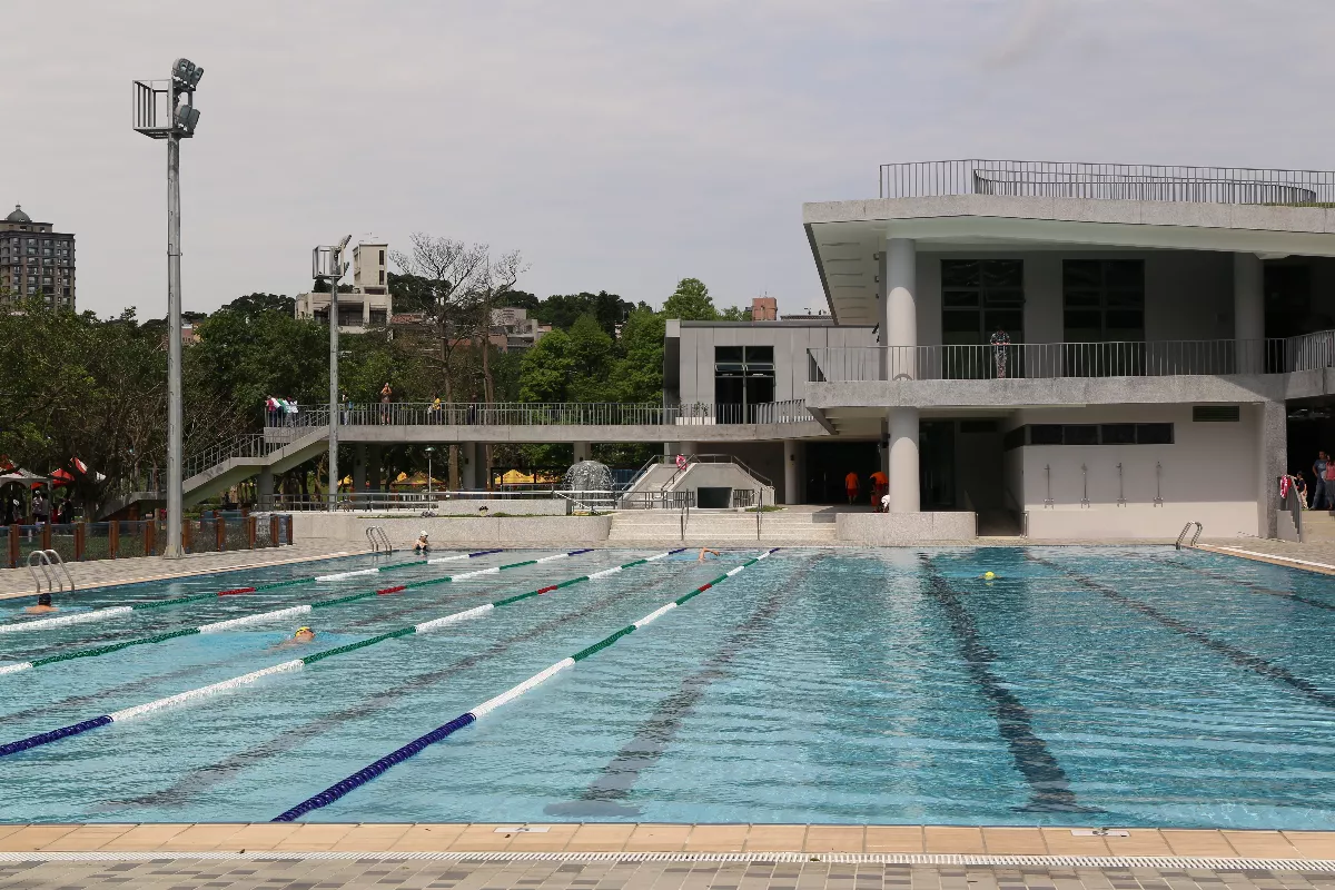 北市大湖公園泳池發現油漬 已暫時關閉使用