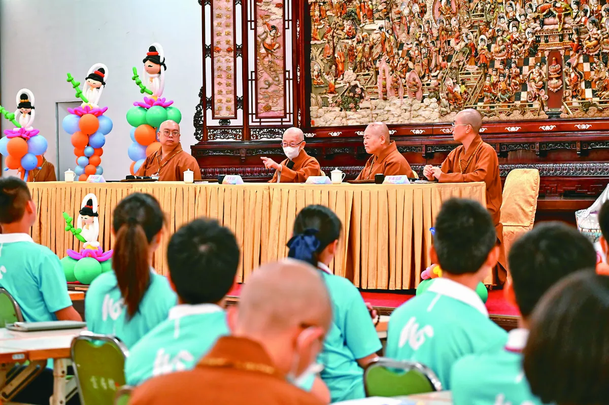 國際青年齊聚佛光山 學習人間佛教
