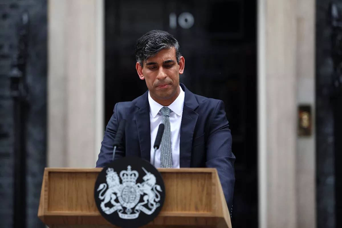 為敗選負責蘇納克辭黨魁 首相辭呈英王也批准