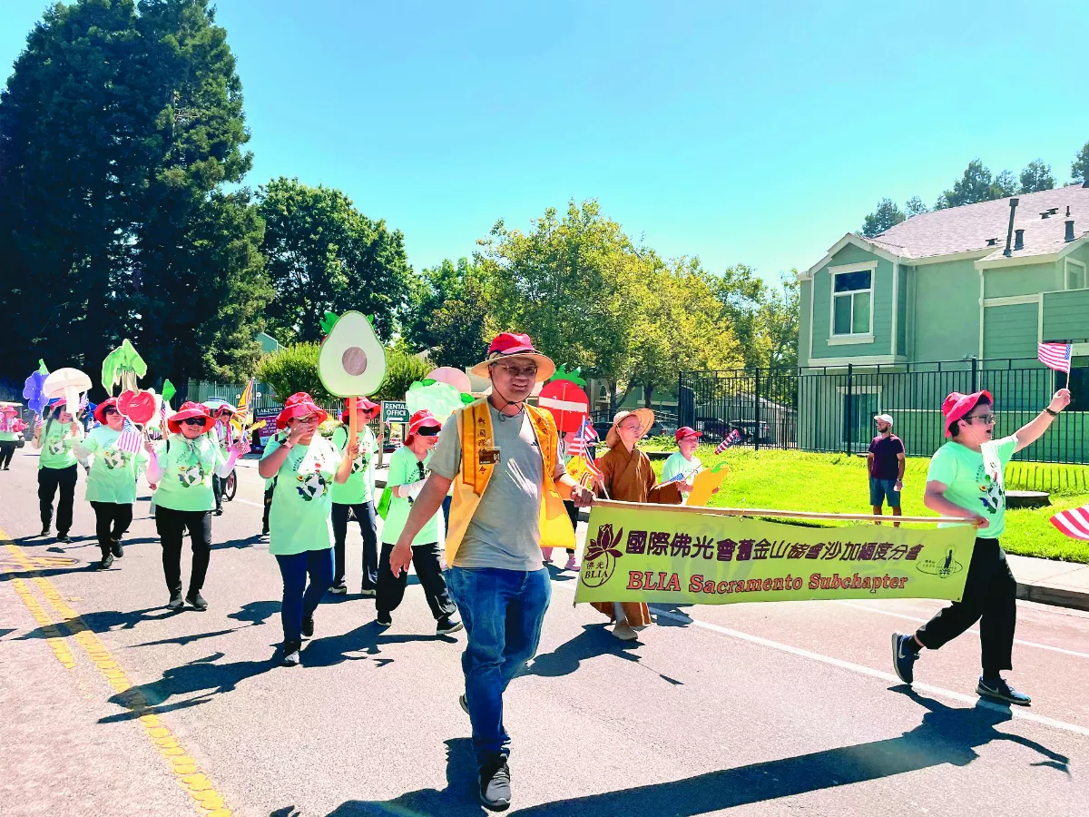  美國國慶 菩提寺共襄盛舉