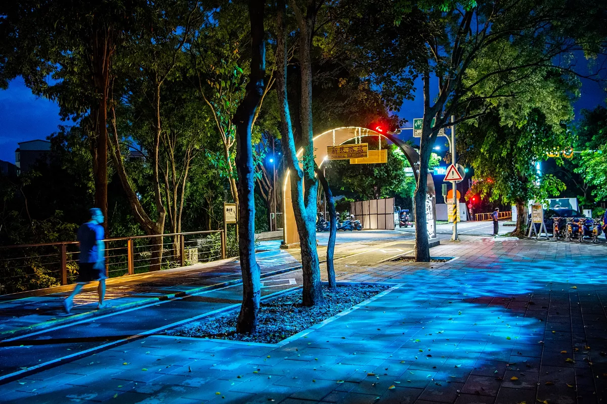 嘉油鐵馬道優化 炎夏夜間沁涼愈夜愈美麗