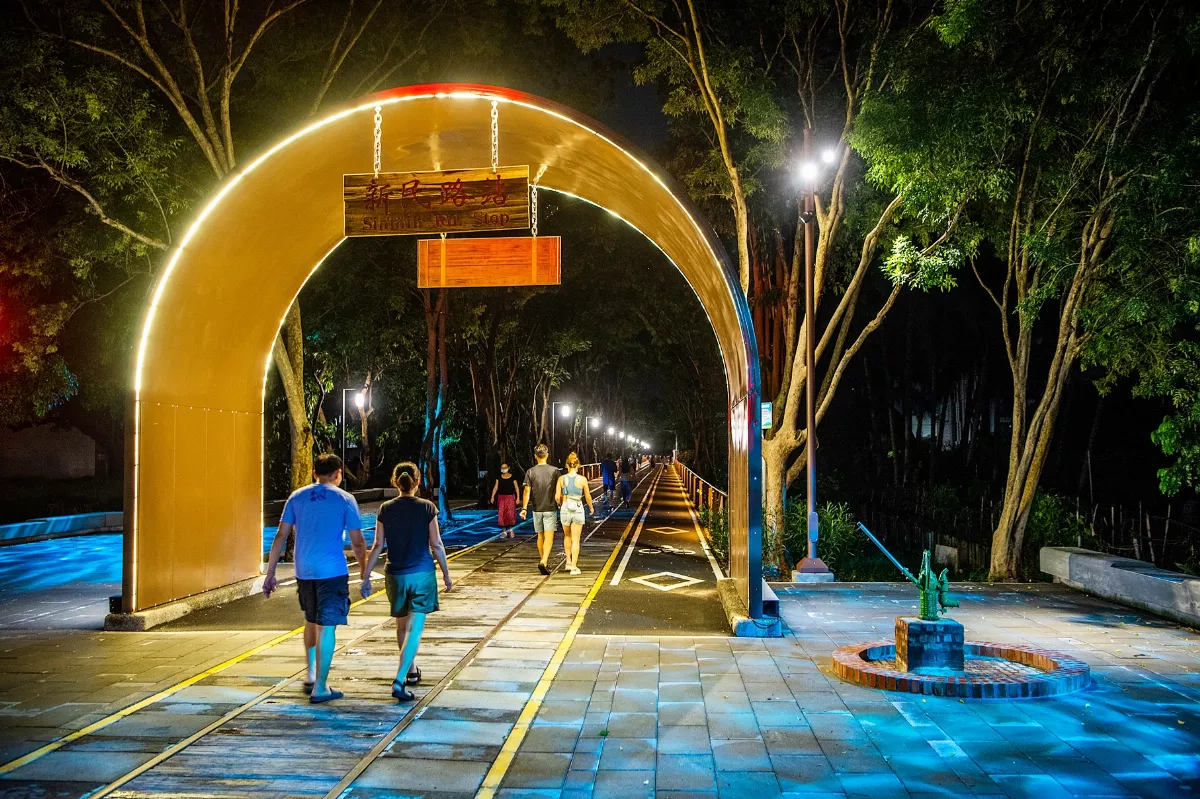 嘉油鐵馬道優化照明 愈夜愈美民眾驚豔