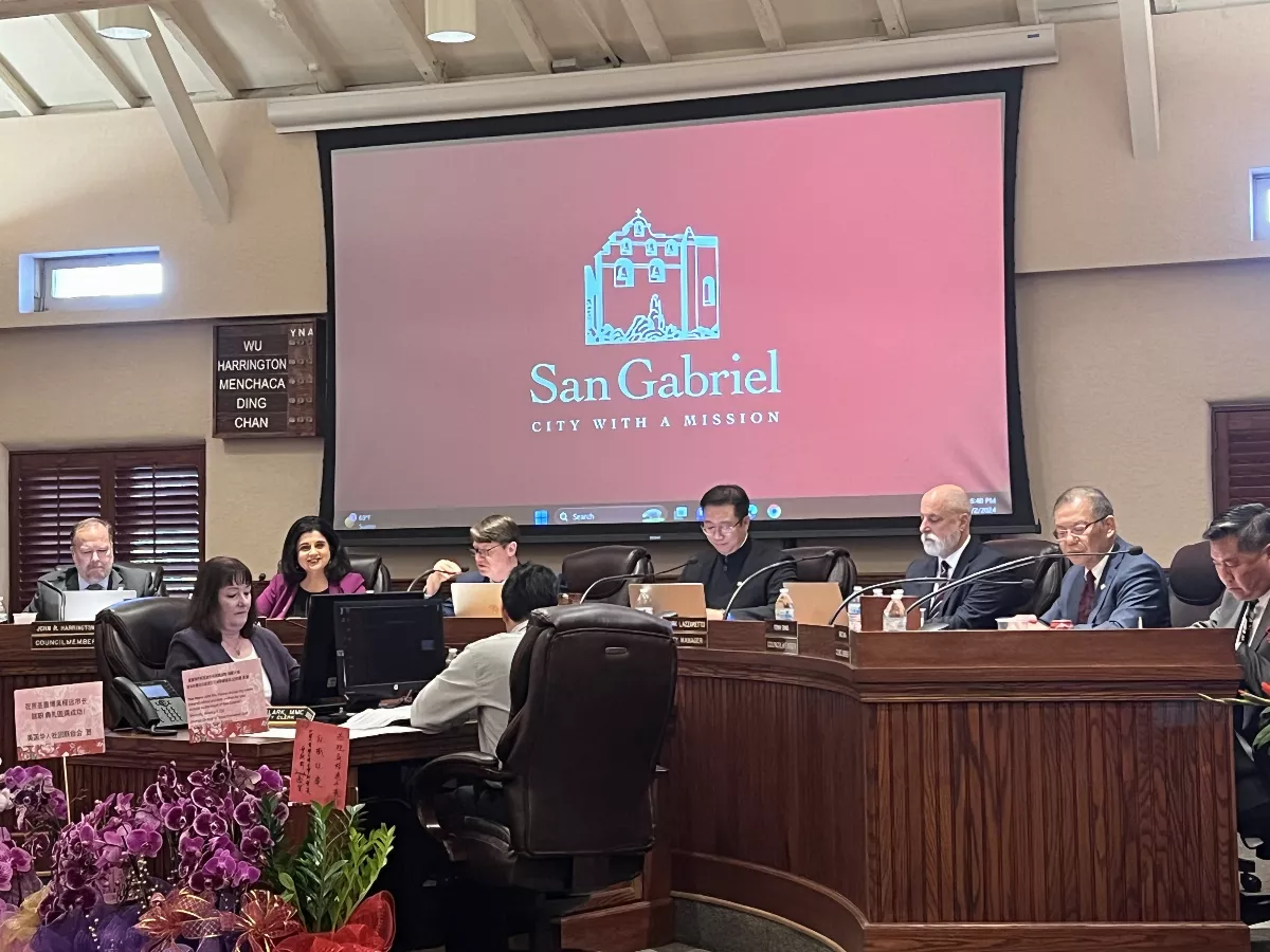 Kaohsiung Pumen Senior High School Alumni, John Wu, Sworn in as the New Chinese-American Mayor of San Gabriel