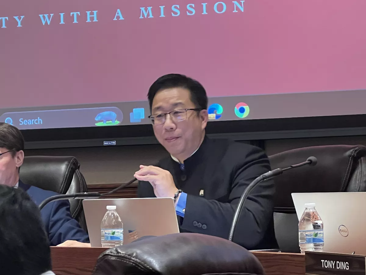 Kaohsiung Pumen Senior High School Alumni, John Wu, Sworn in as the New Chinese-American Mayor of San Gabriel