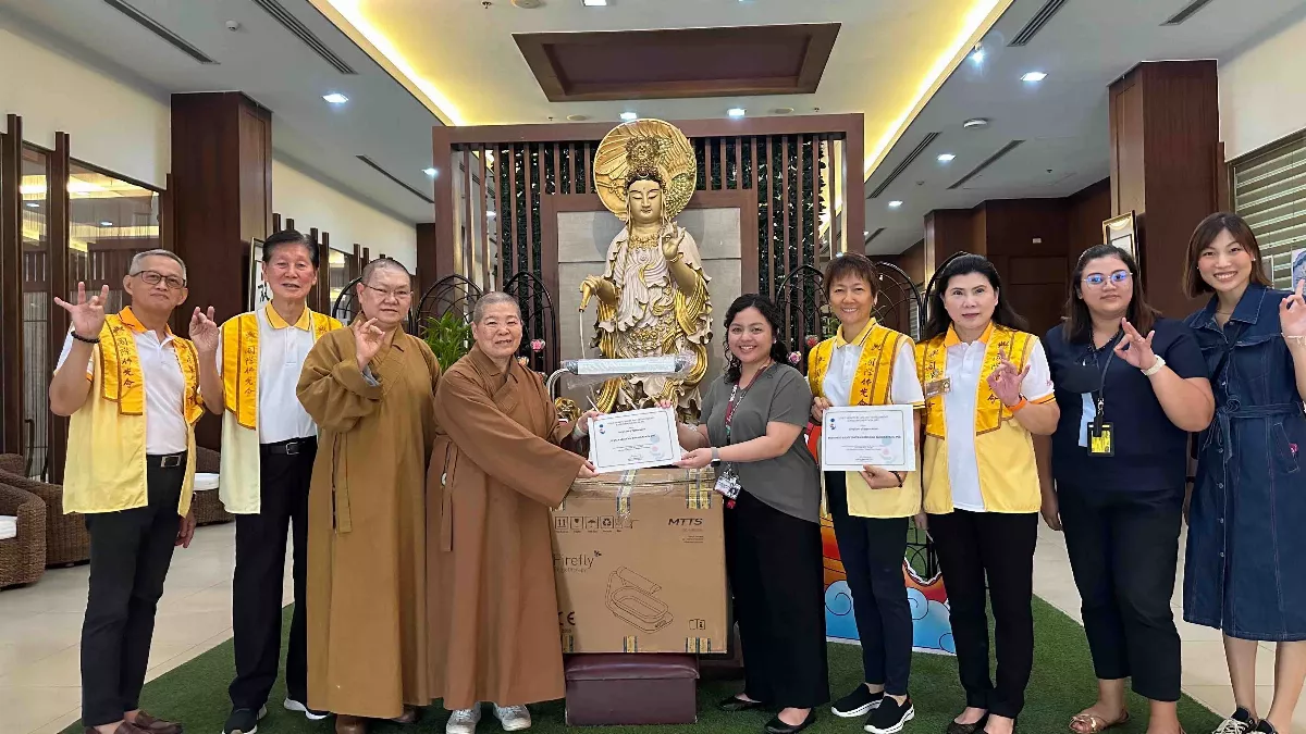 Philippine-Brazil Chapter Donates Baby Phototherapy Equipment to National Hospital