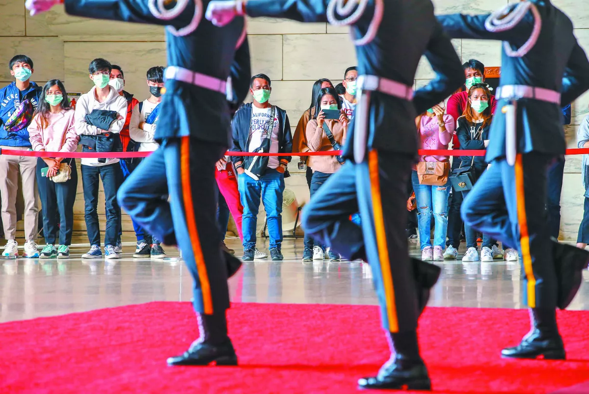 國軍儀隊7/15移出中正紀念堂 演練移師民主大道