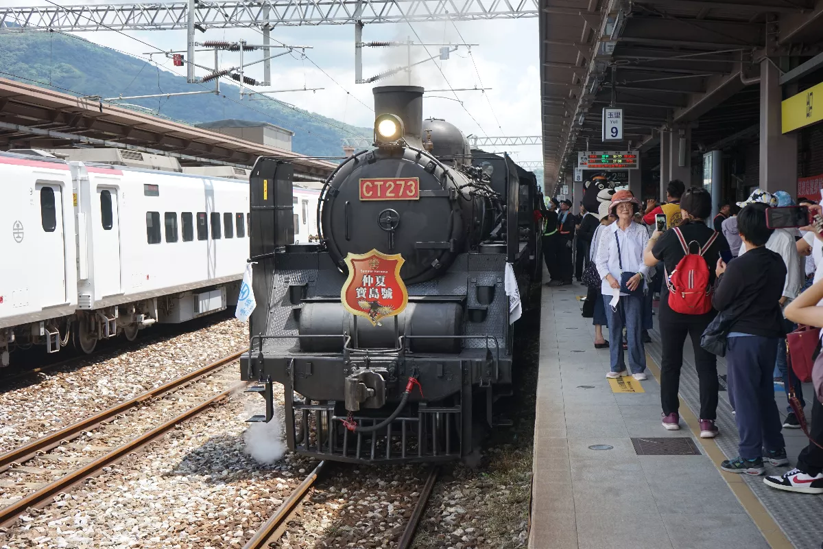 仲夏寶島號啟航 蒸汽機車女王領頭