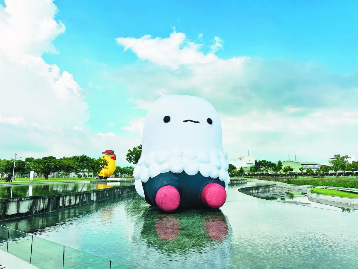 屏東夏日狂歡祭   超萌巨獸現蹤