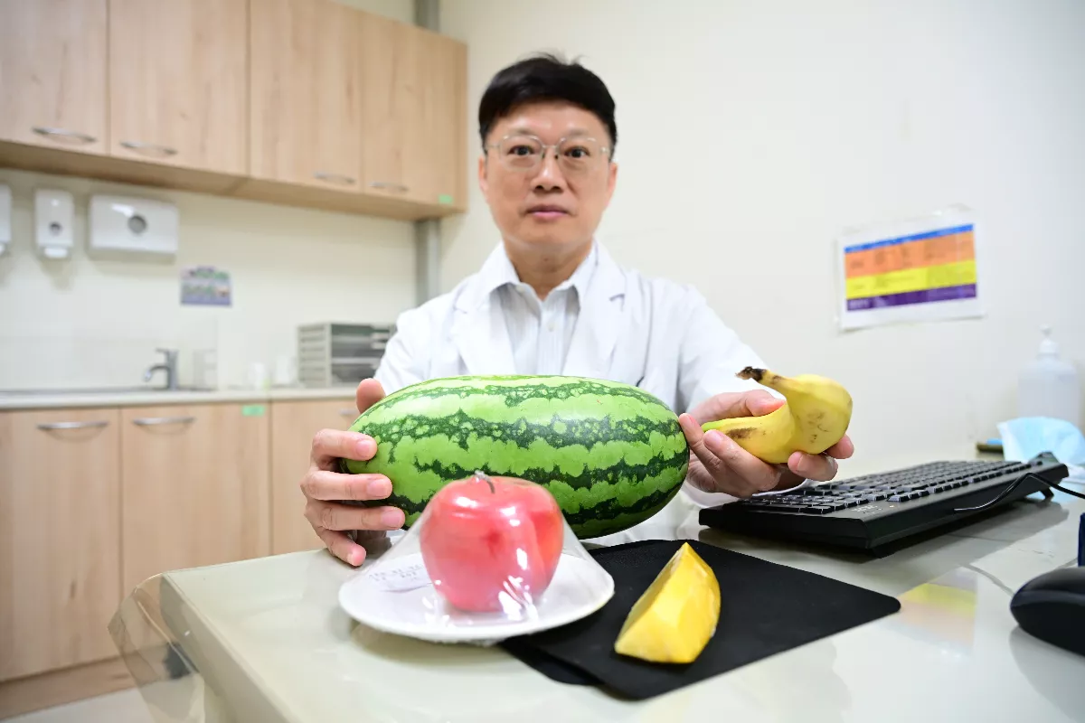 嗑西瓜消暑飆血糖 醫籲糖友掌握2原則