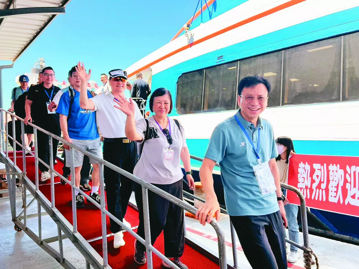 170人參加金廈泳渡 疫後最大規模