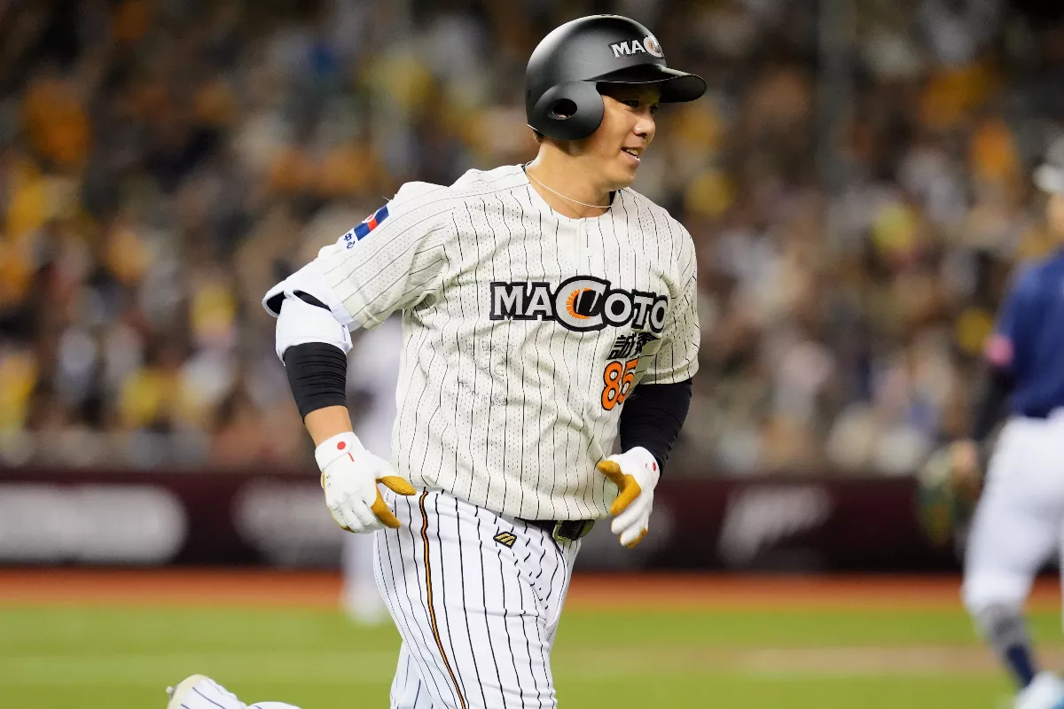 中職／蛇魂再現！ 周思齊穿cobras衣上陣