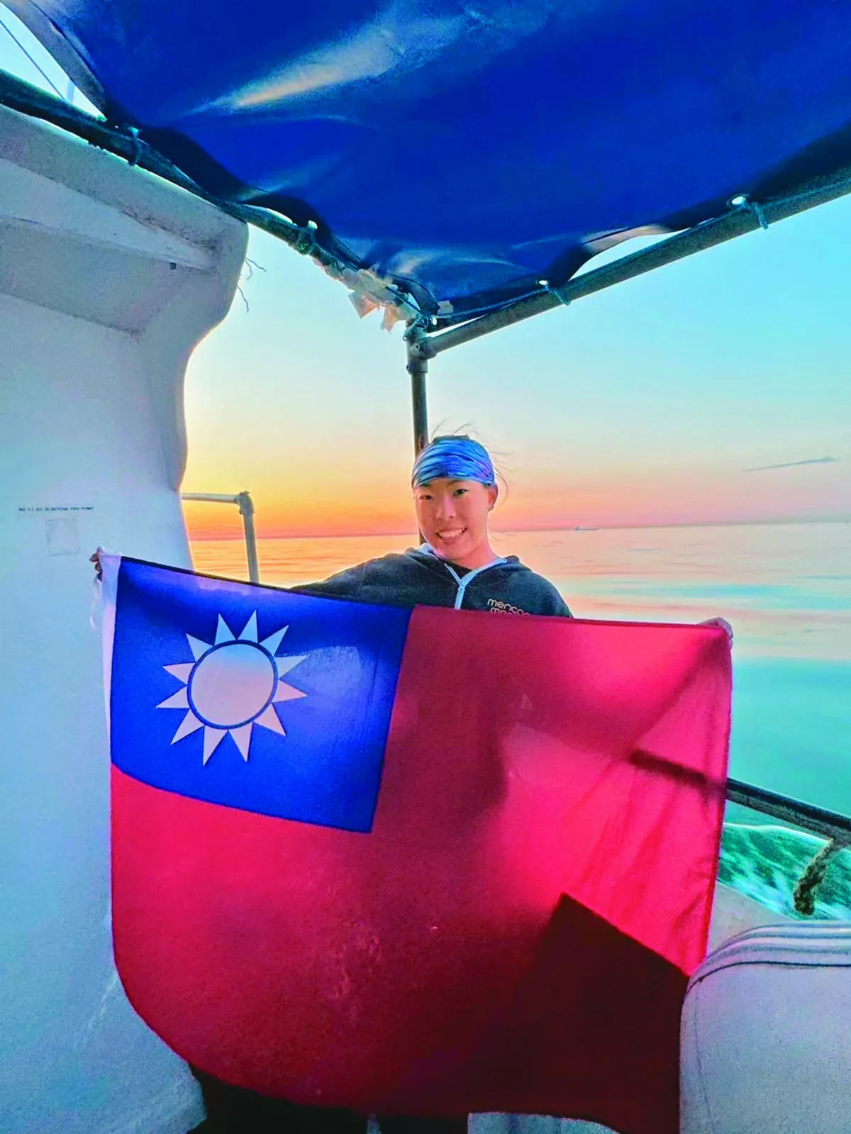 台灣第 1 人  許汶而單人泳渡英吉利海峽
