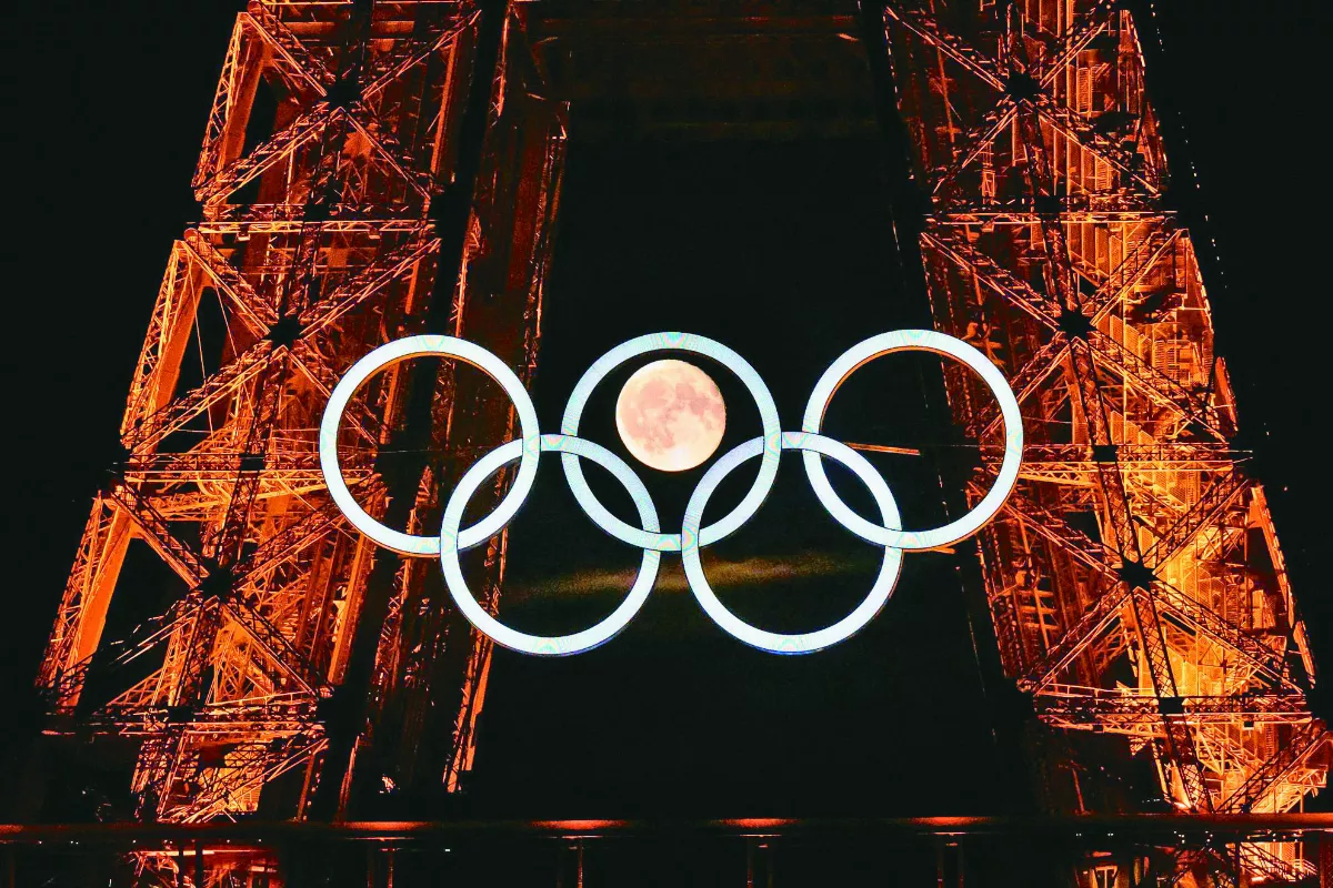 奧運五環 明月爭輝 