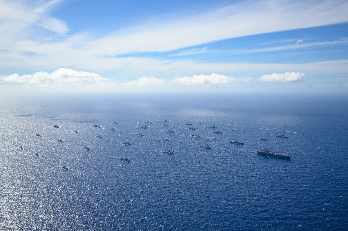 環太軍演史上規模最大 完成近40艘軍艦編隊壯舉