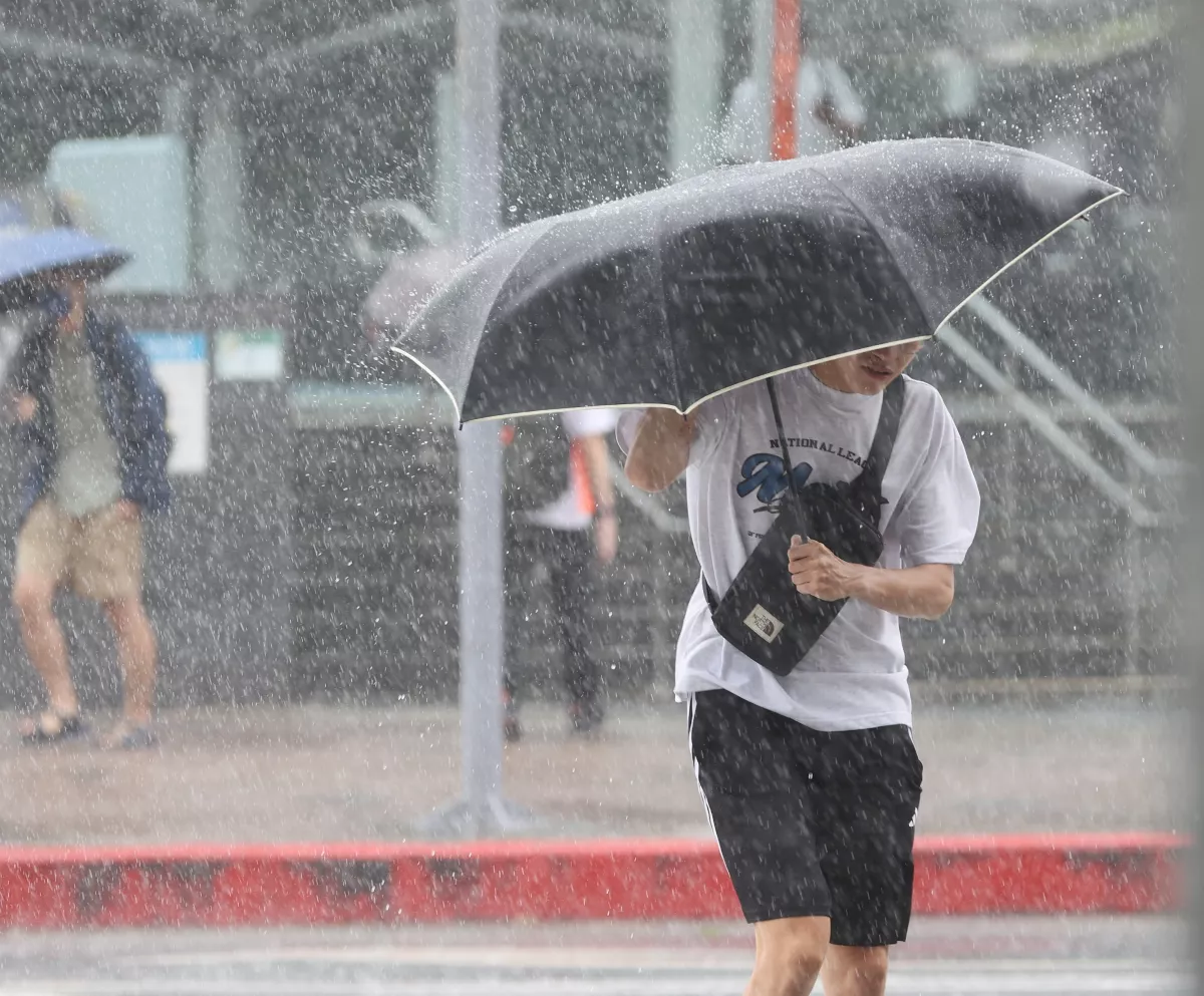 午後雷雨來了 這3縣市發布大雨特報