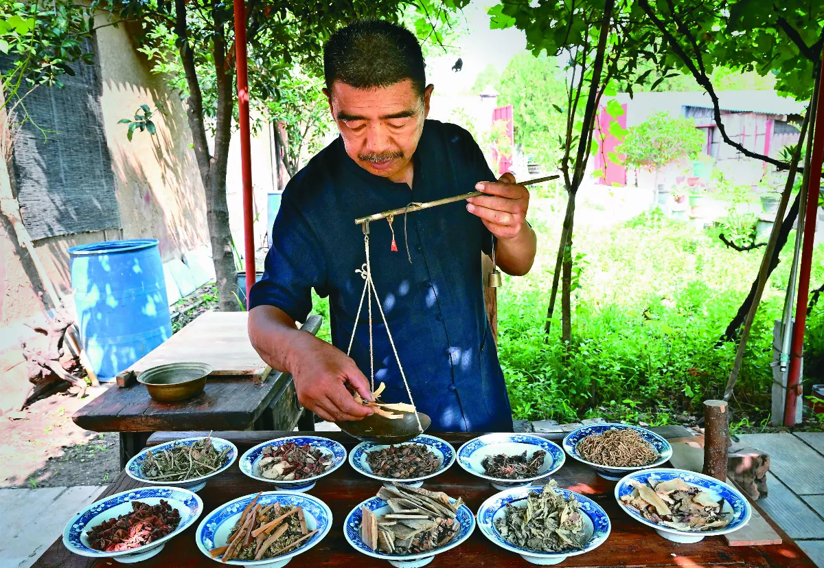 張氏古法手工製香技藝傳承人 張書芳 傳承百年古法製香師