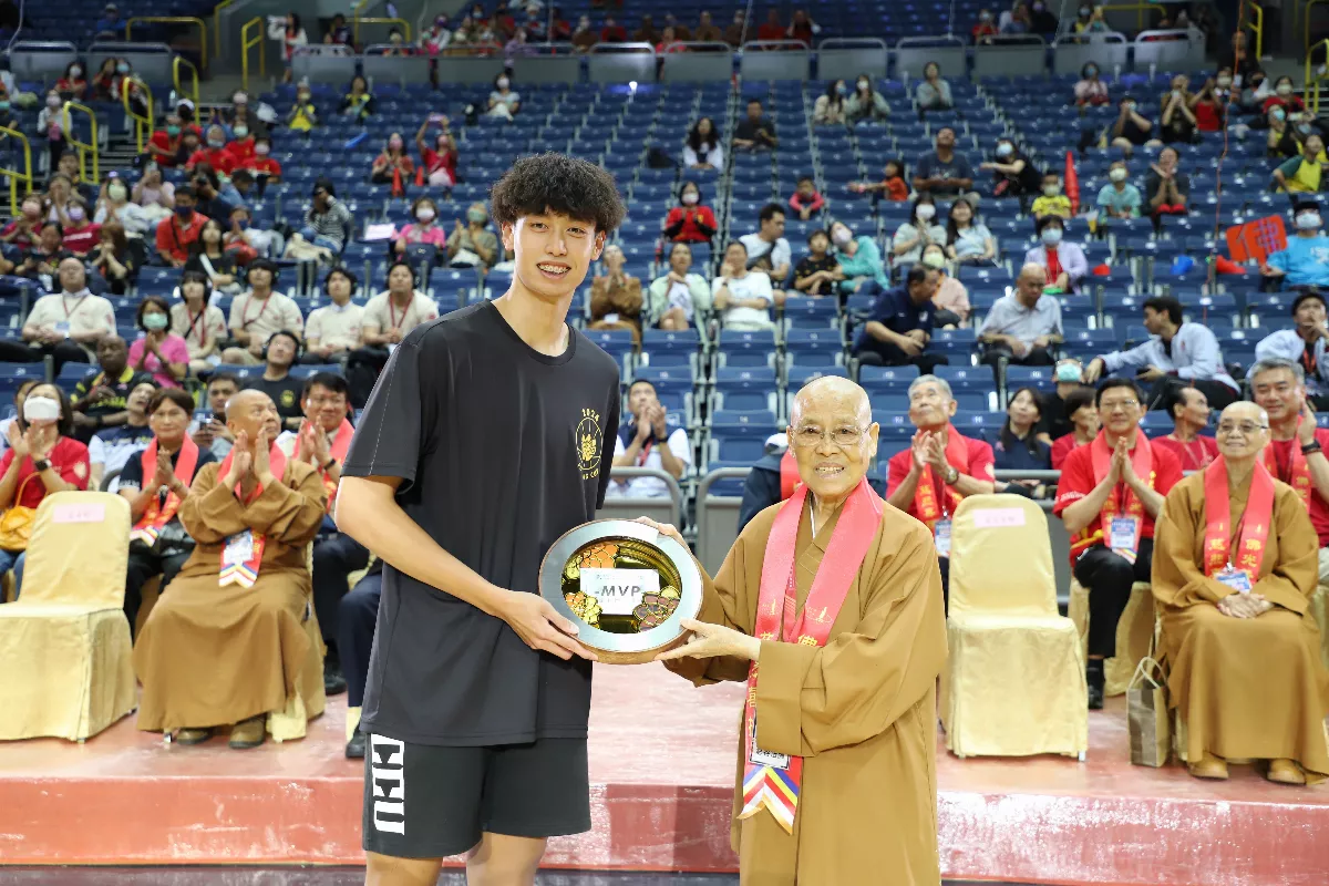 佛光盃／率政大奪冠摘MVP 吳志鍇霸氣喊話