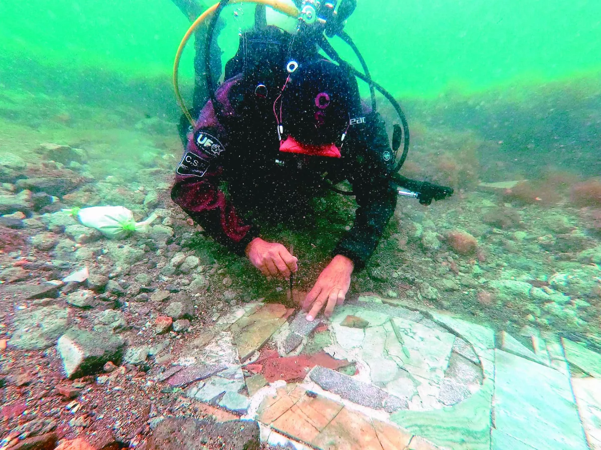 古羅馬時期華麗地板 海底遺址出土