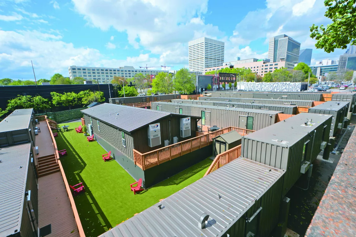 美興建微型社區 貨櫃屋變身街友住家