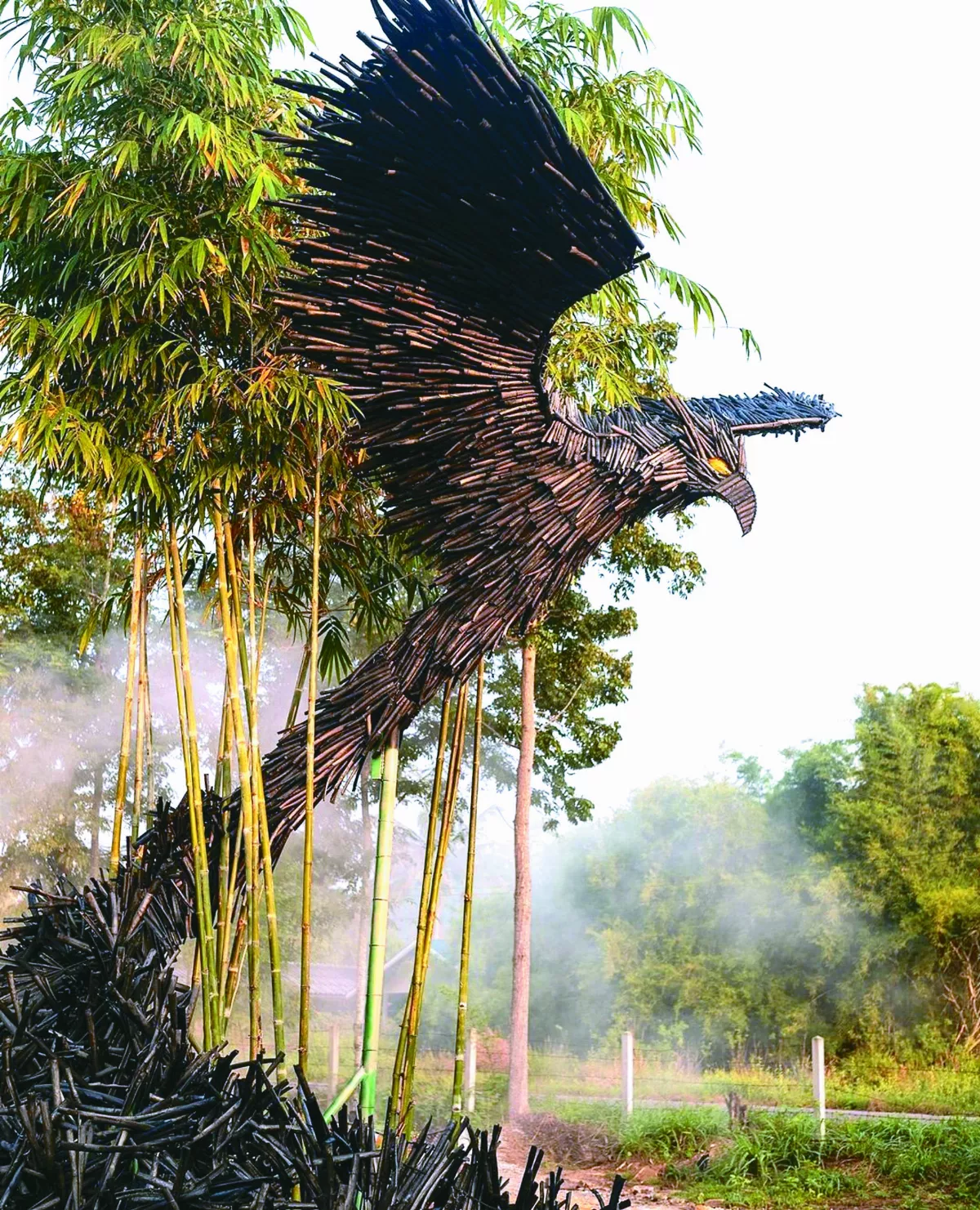 永續鳳凰雕塑 4噸生物炭打造