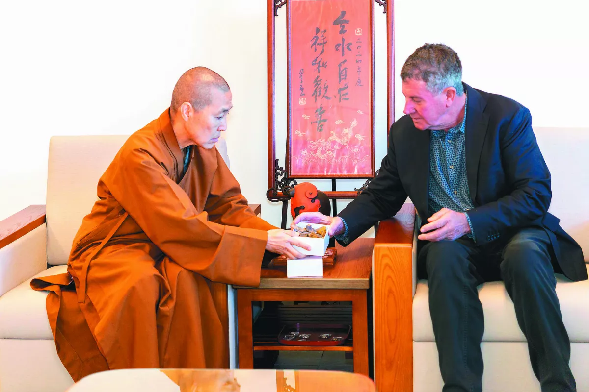 中天寺大雄寶殿奠基在即  獲贈澳洲國石