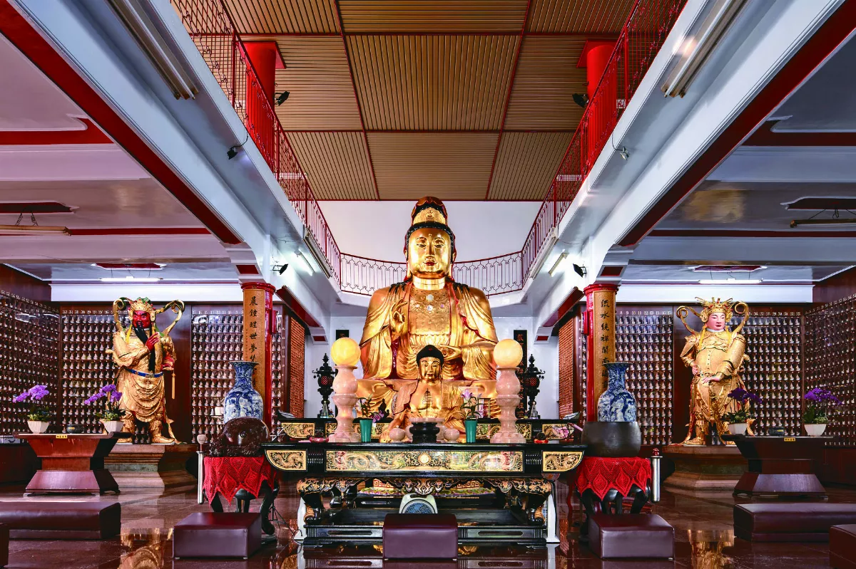 義永寺泥塑觀音 列高雄文資古物