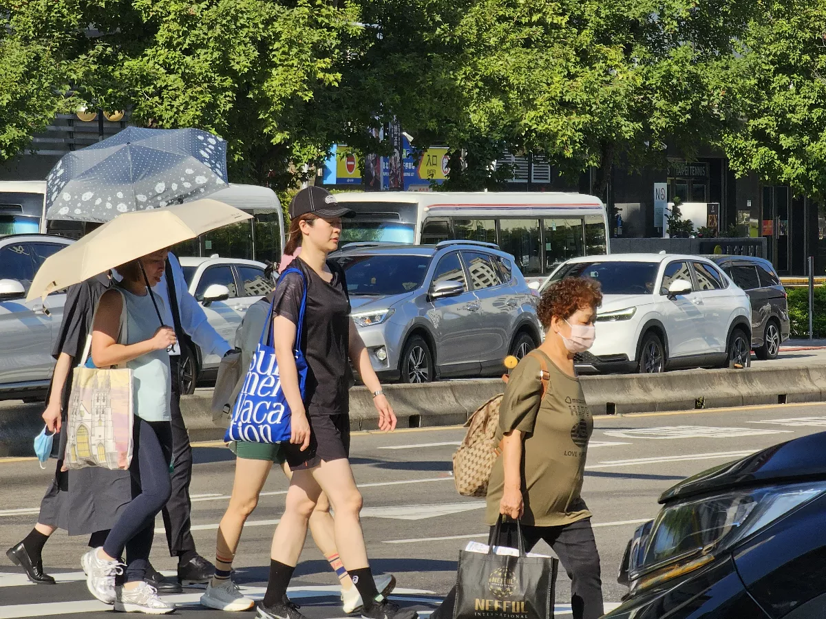 西南風沉降影響   大台北、花東高溫上看36度