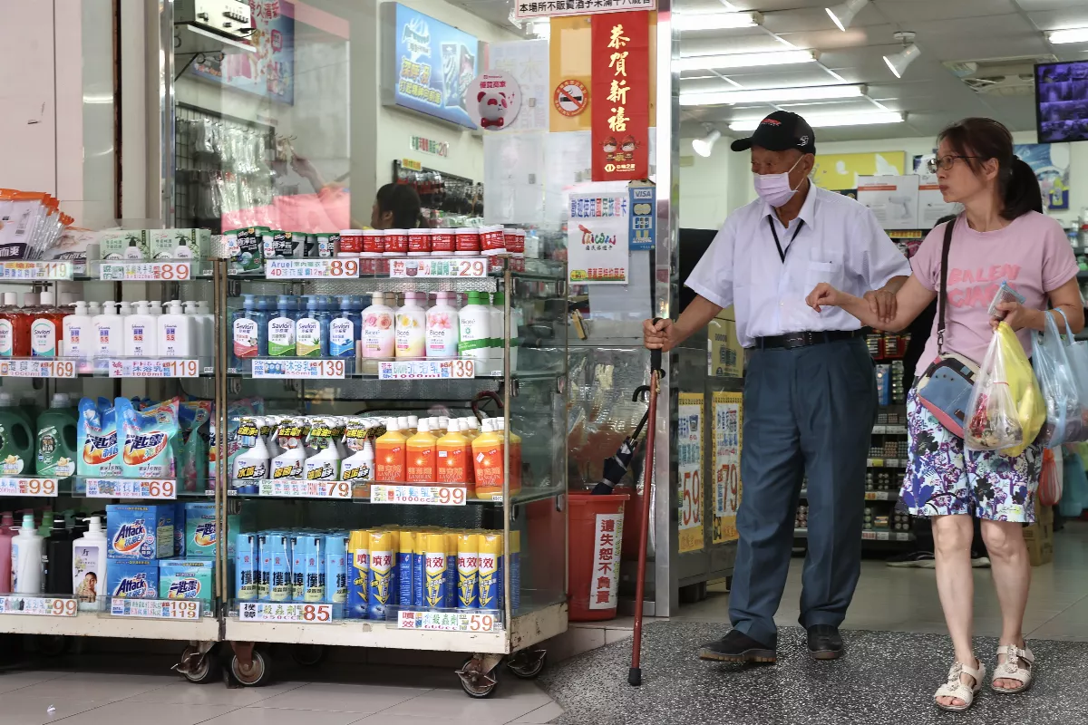112年最低所得家庭負儲蓄有改善 為15年最佳表現