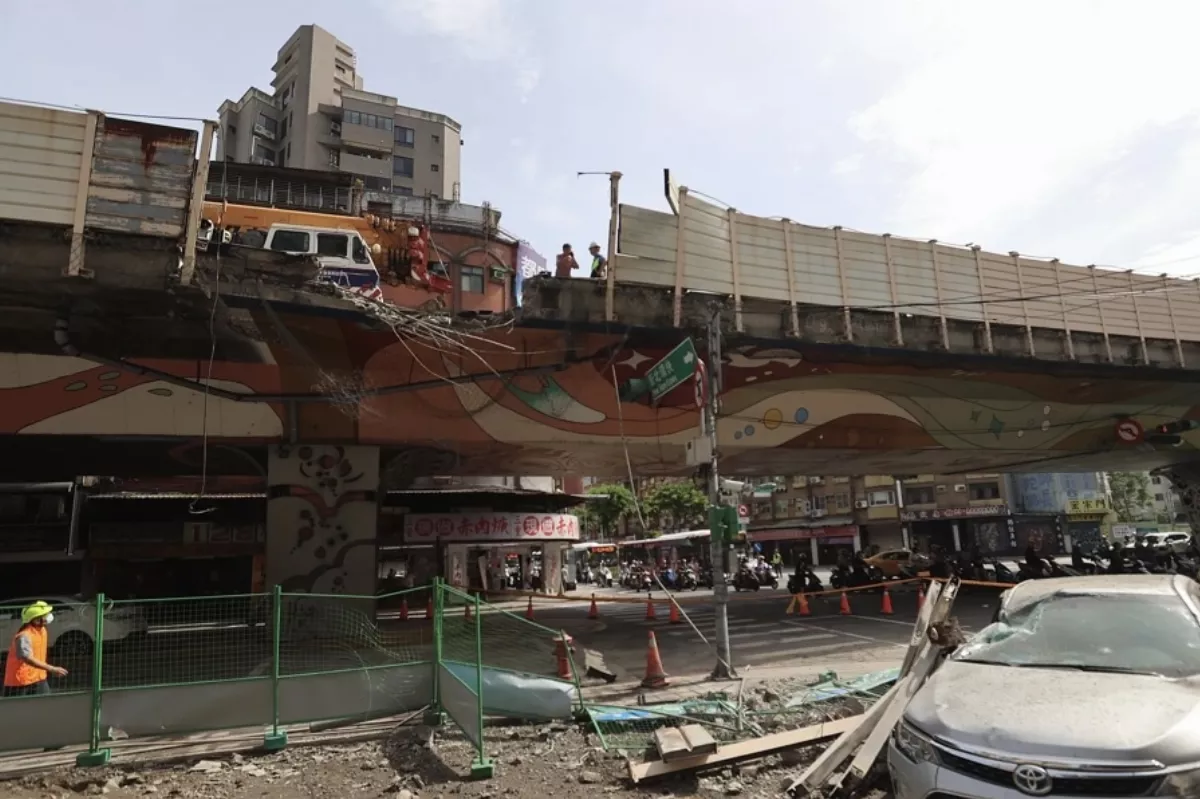 台1高架往忠孝橋事故 11線公車行駛時間增加