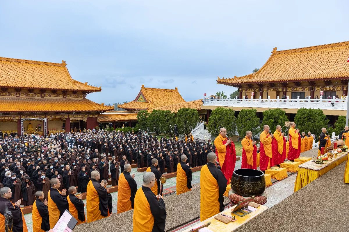 North America Water and Land Dharma Service: Venerable Tzu Jung Exhorts Buddhists to Cultivate the Three Supports