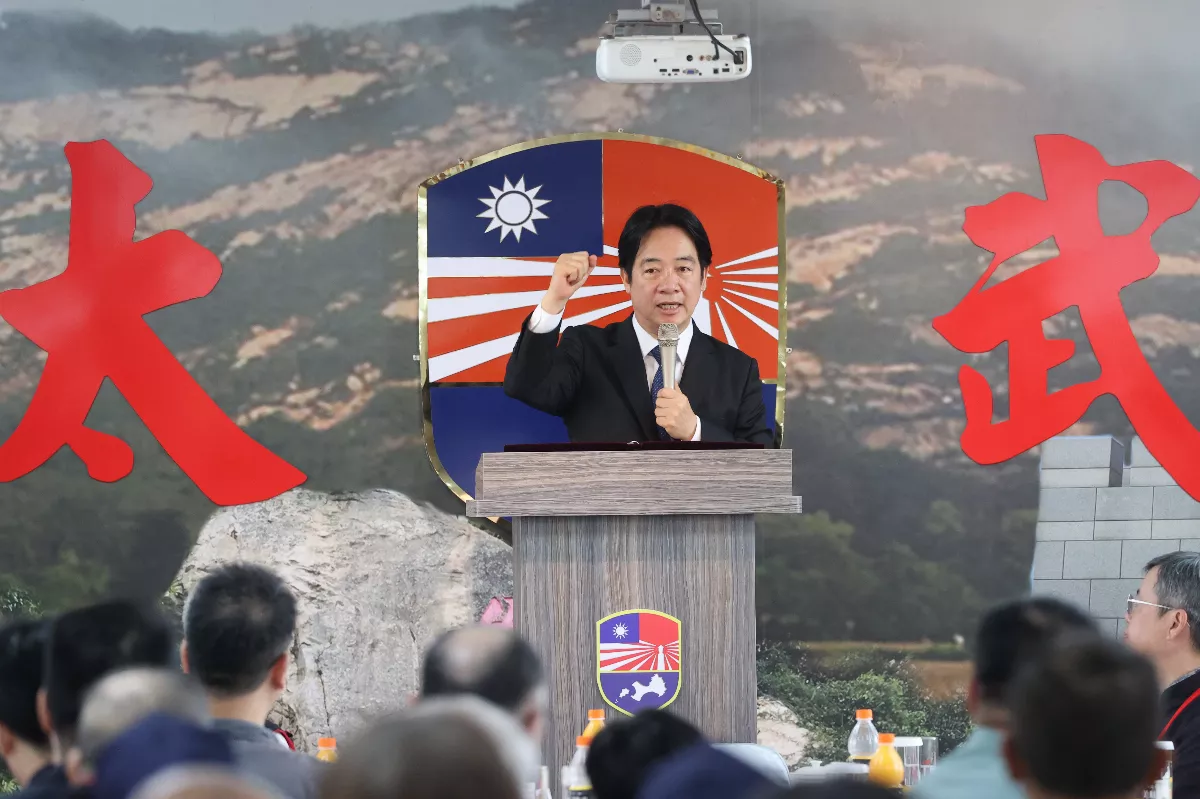 賴總統慰問823遺族 促國防部研議訴求