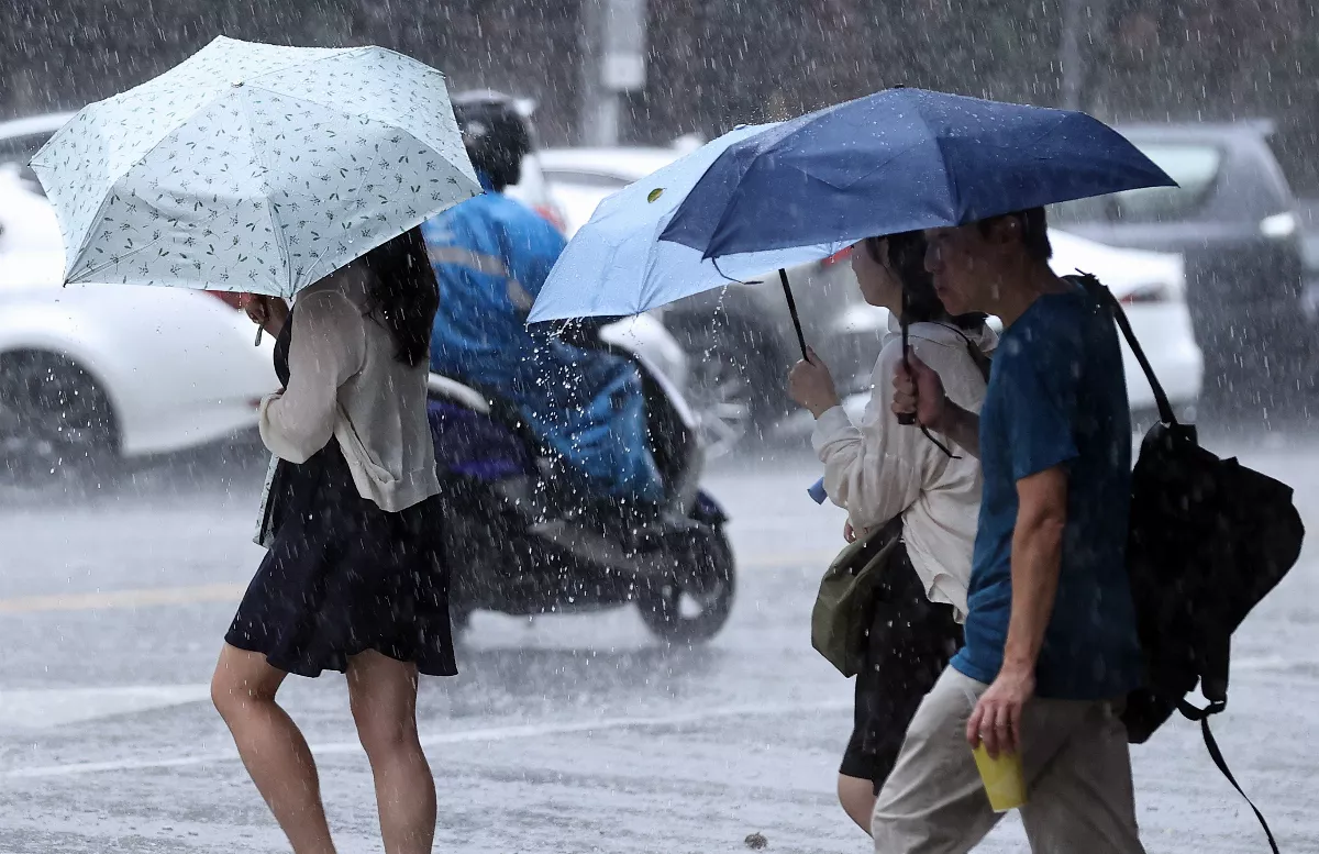 北市高溫特報 24日下午雨區在這3處