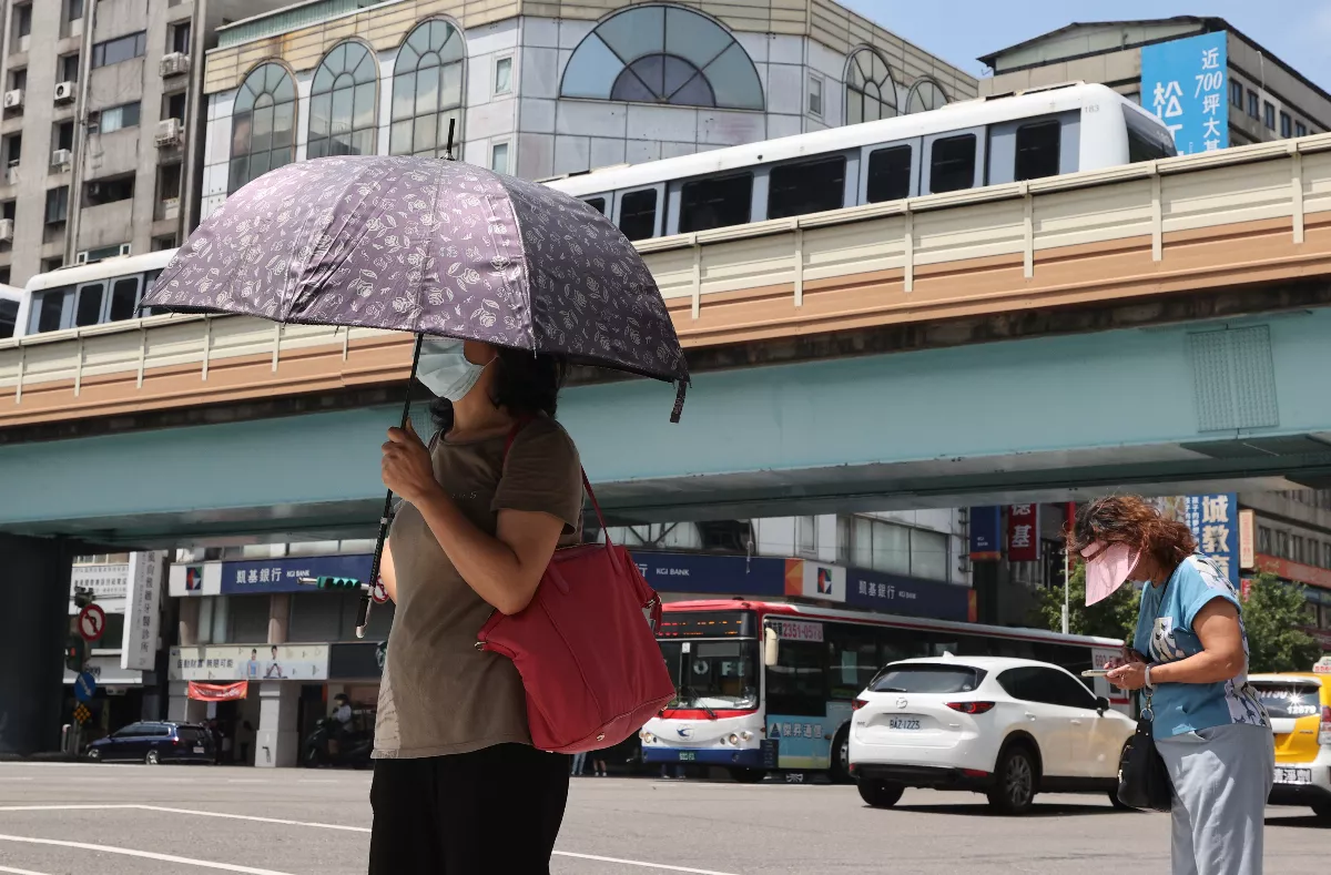 為何台灣夏天熱又悶 氣象署曝主因