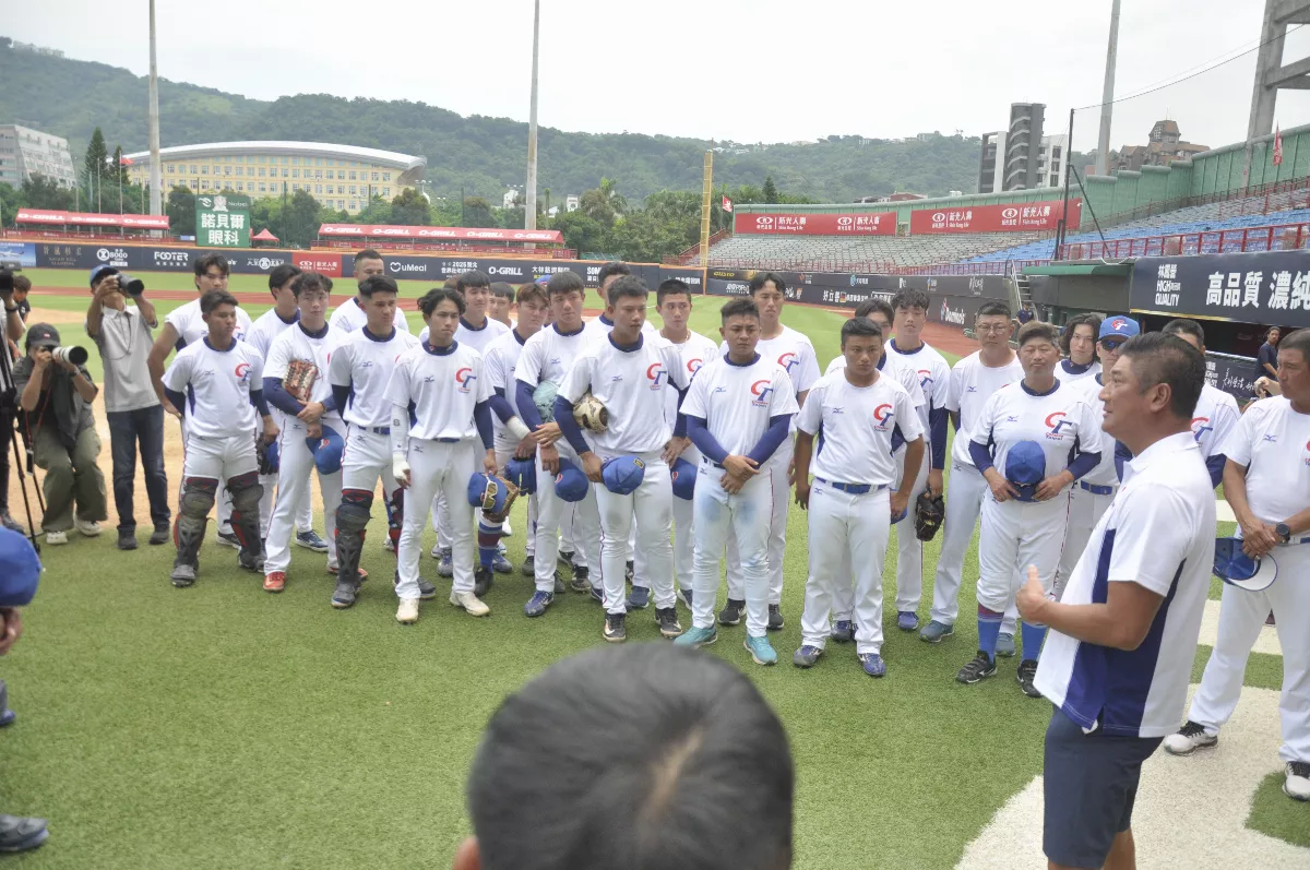 棒球／現身勉勵U23、U18 辜仲諒：絕不能輸韓