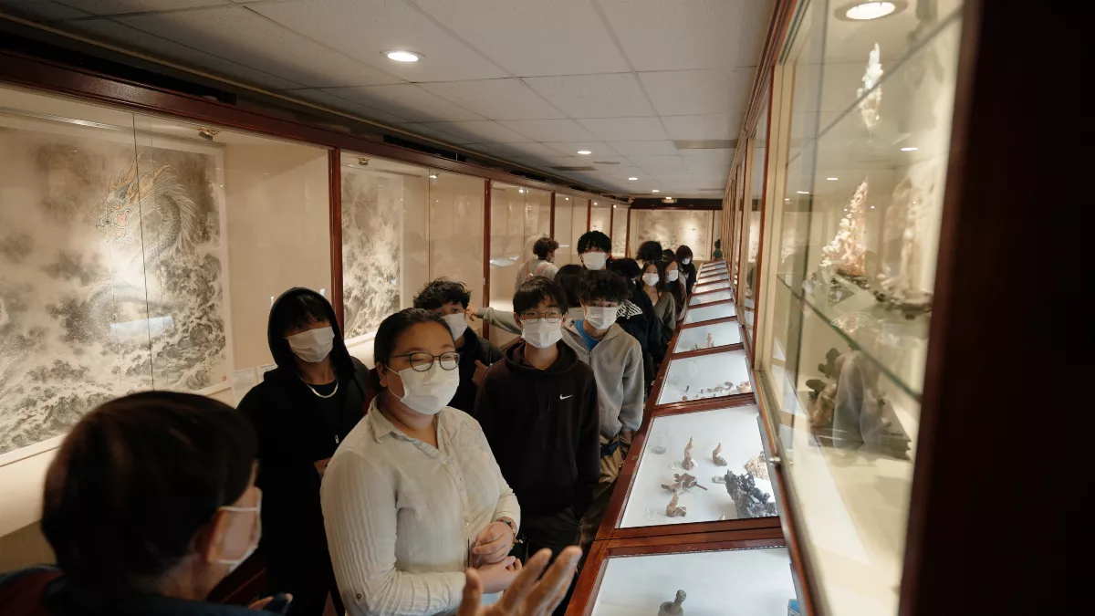 American High School Students Visit Hsi Lai Temple: Meditation Course Plants Seeds of Bodhi