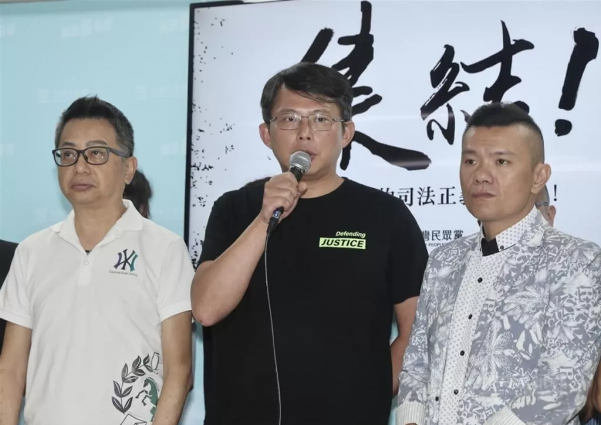 民眾黨明開講聲援柯文哲 立法院外抗議司法不公