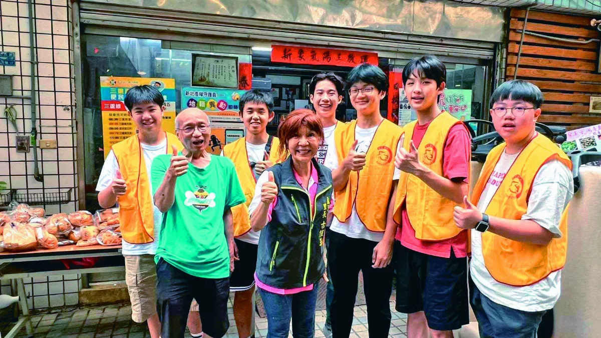 邱大信 奉獻三分之一的人生