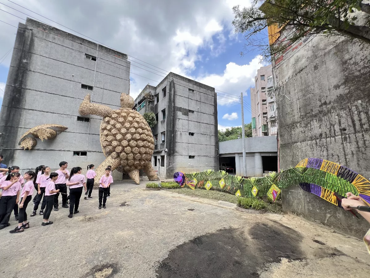 桃園地景藝術節周末登場   超巨型「龜吉拉」現身