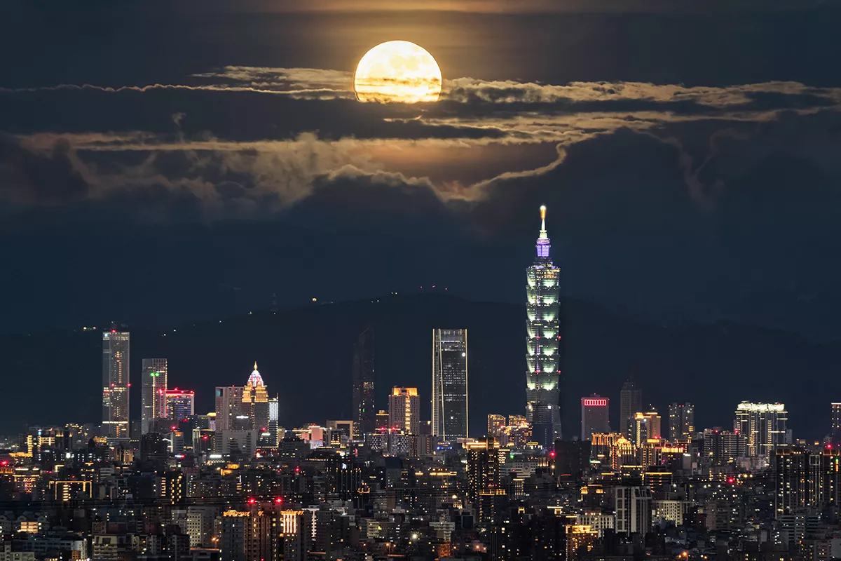 中秋逢百年一見天文奇景 氣象署揭賞月指數