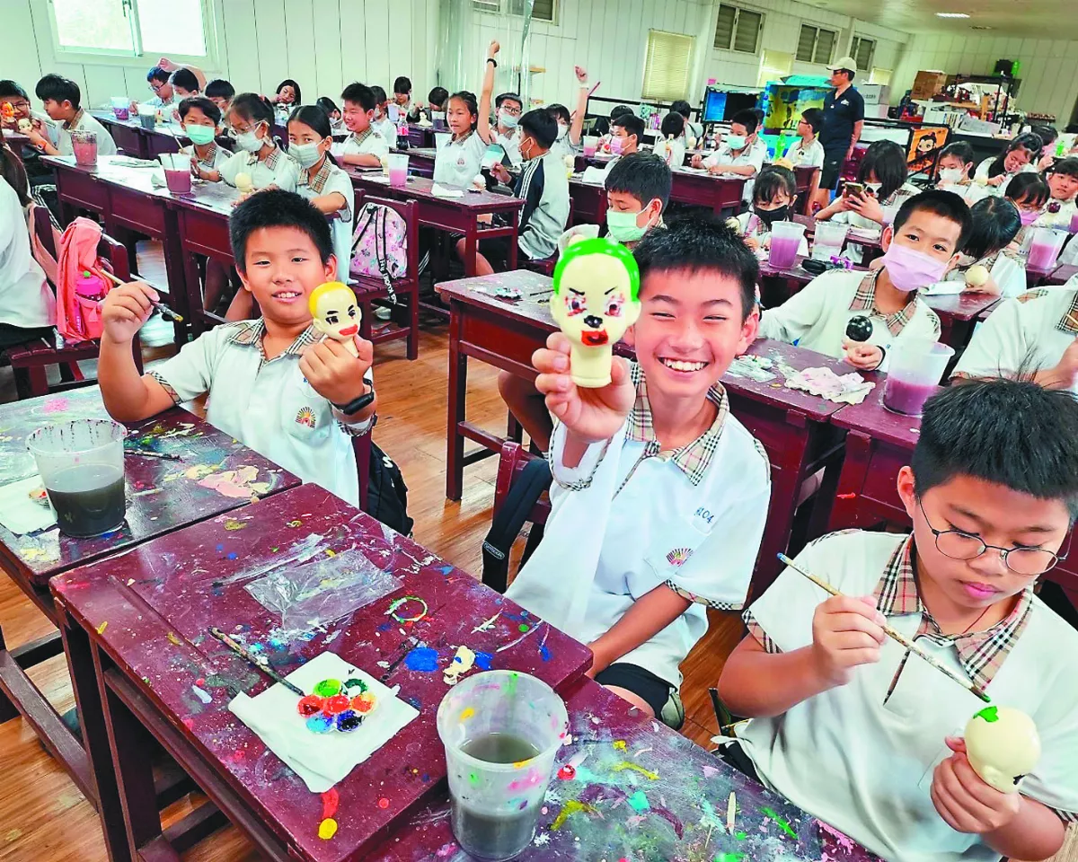 國中小推本土教育  學紅龜粿、布袋戲