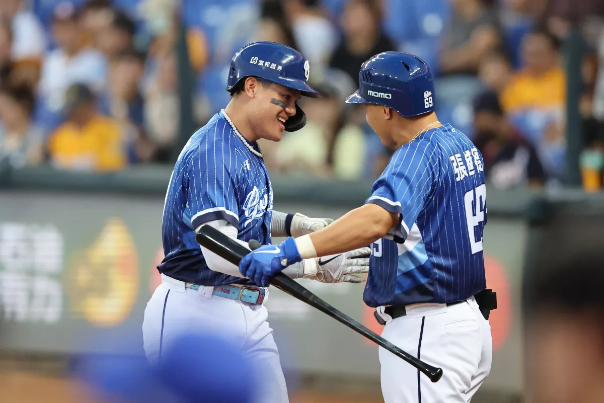 中職／張育成致勝兩分砲 兄弟投手群單場5觸身