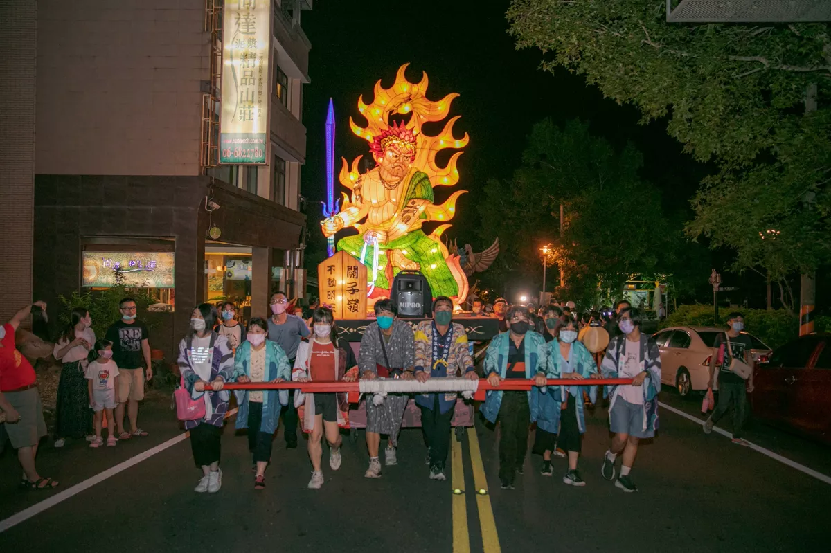 關子嶺溫泉祭開幕 不動明王山車夜巡