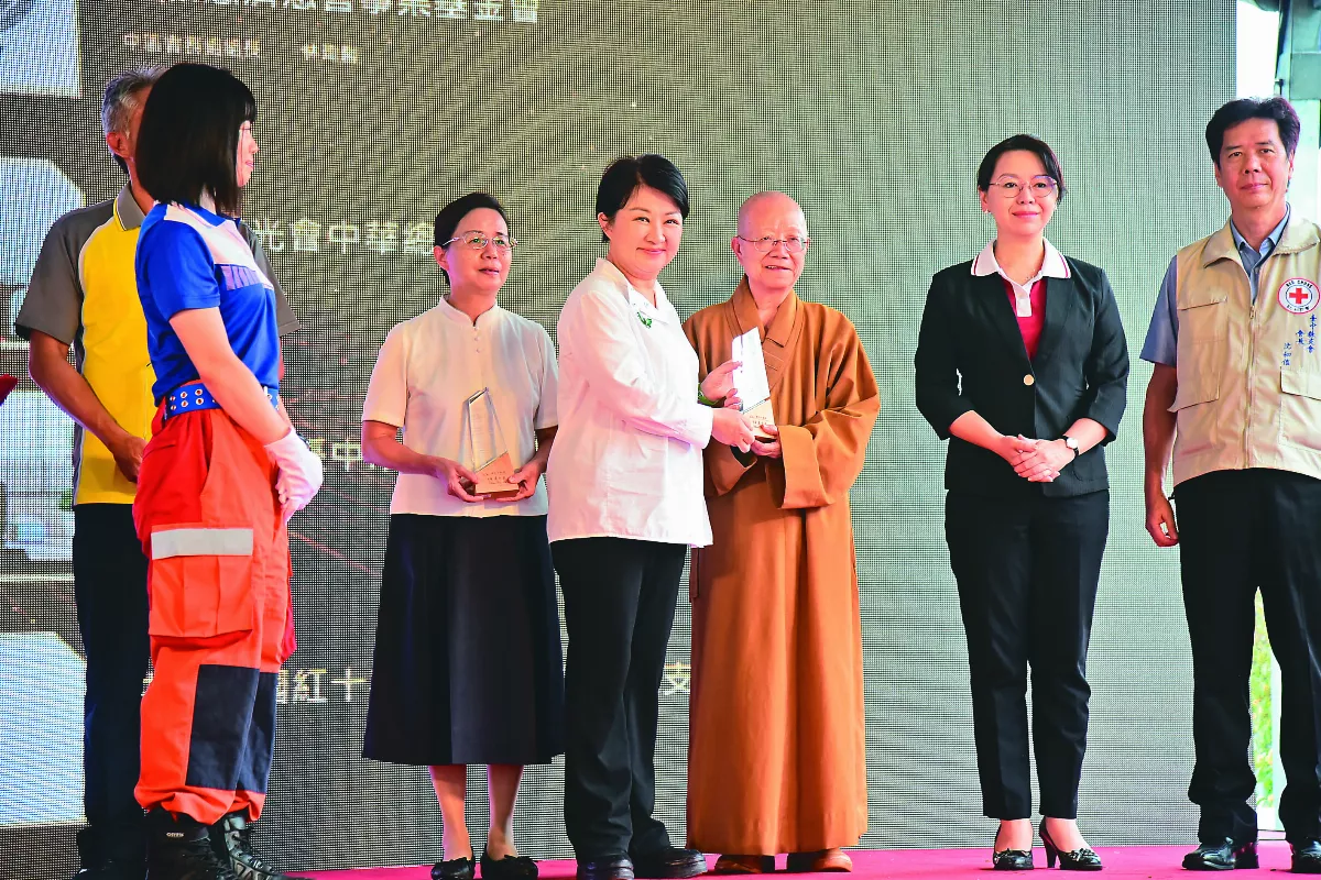 921地震25周年 動員10萬人次救援震災  台中市府感謝佛光會