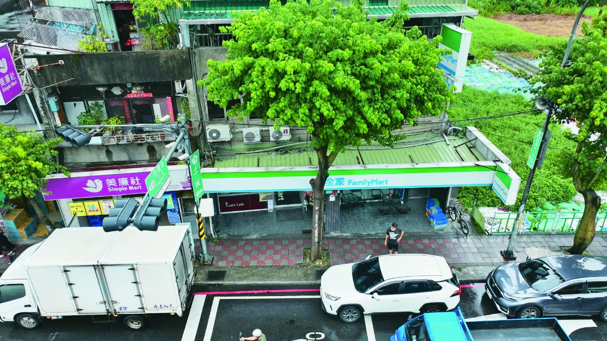 全台700超商 承租農地違建開店