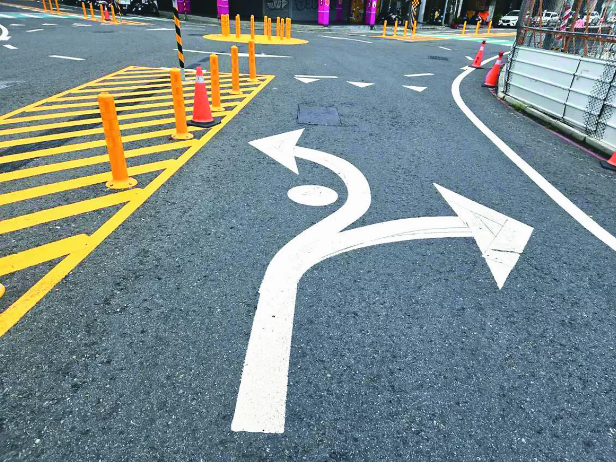 道路標線太抽象 用路人：看不懂