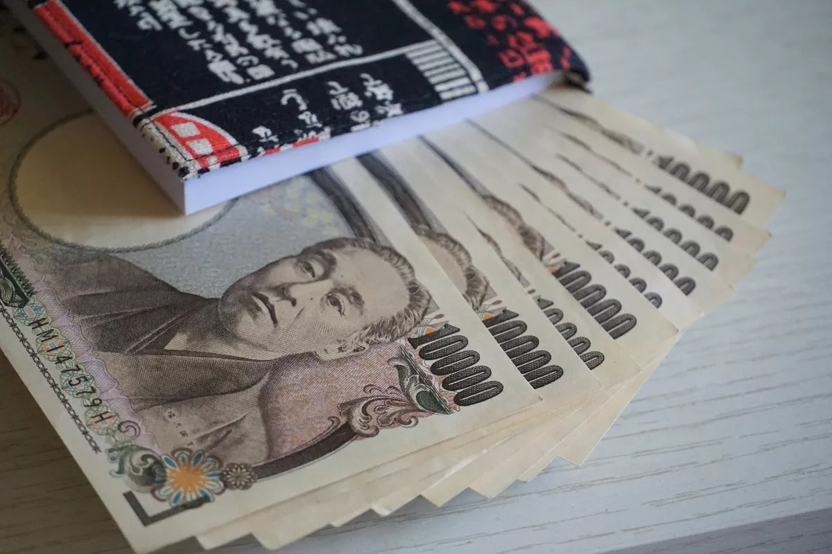 石破茂當選自民黨總裁  日本股匯市勁揚